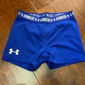 Youth girls size medium under armour shorts